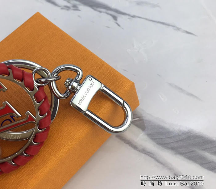 路易威登LV 頂級原單 M63082黑色 LV Circle為特色 Very包飾與鑰匙扣 鑰匙環 彈簧扣上刻有路易威登簽名字樣  ydh1040